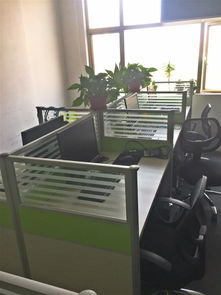 深圳辦公設備急轉(zhuǎn) 12套卡位屏風、電腦、沙發(fā)、老板桌全套9成新低價轉(zhuǎn)讓